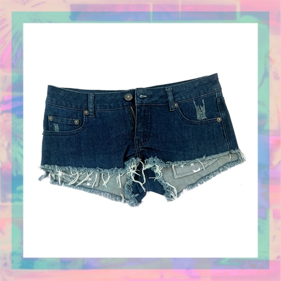 Rip Curl 🌊 Low Rise Denim Shorts - Picture 1 of 4